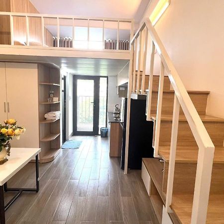 Era Apartment Dong Tac Hanoi Bagian luar foto